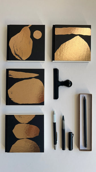 Sketchbook BOLD / BRILL fekete-arany üres lapokkal