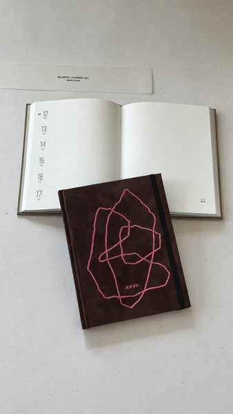 A Planbook 2027 határidőnapló / 'VERTIKÁL' elrendezésű - 2 féle borítóval